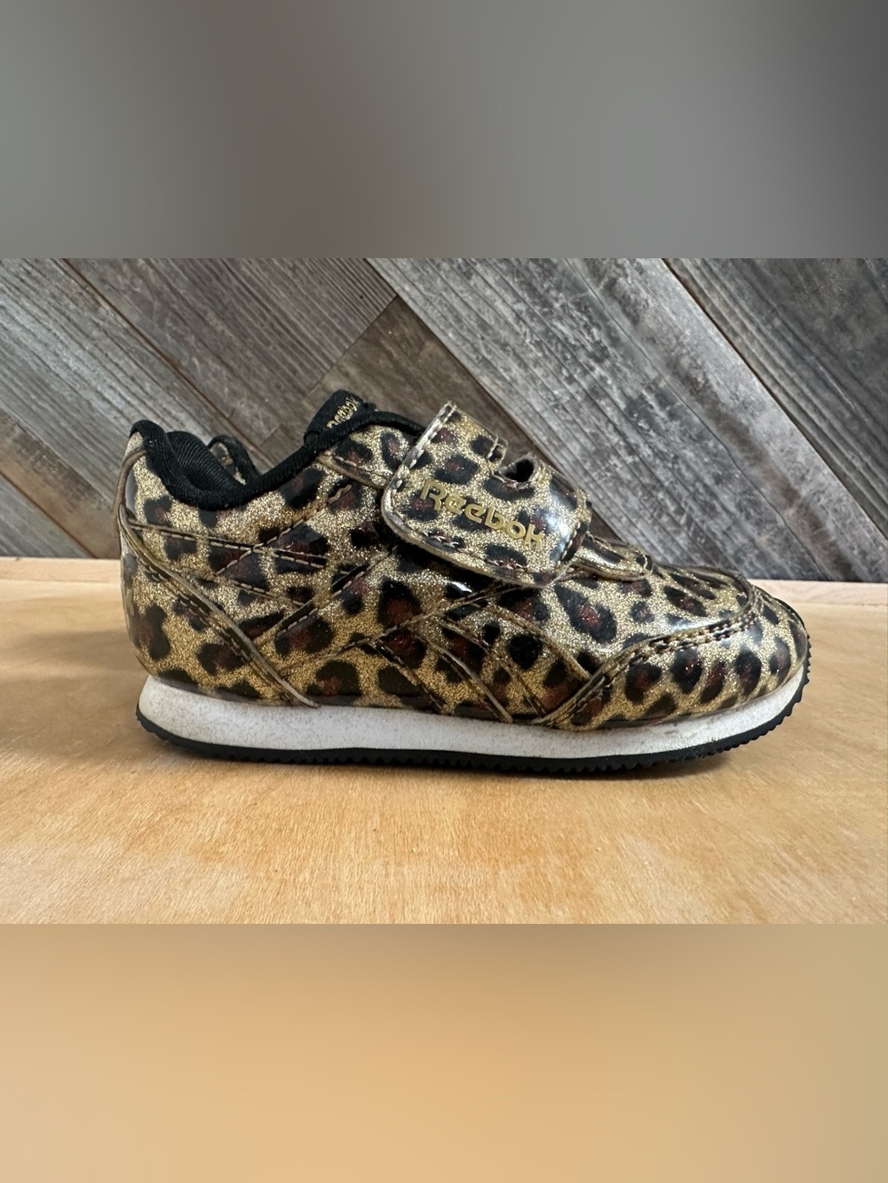 Reebok toddler Glitter Leopard Velcro Sneaker